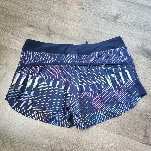 Patagonia Women's Nine Trails unlined athletic shorts - Picture 6 of 7